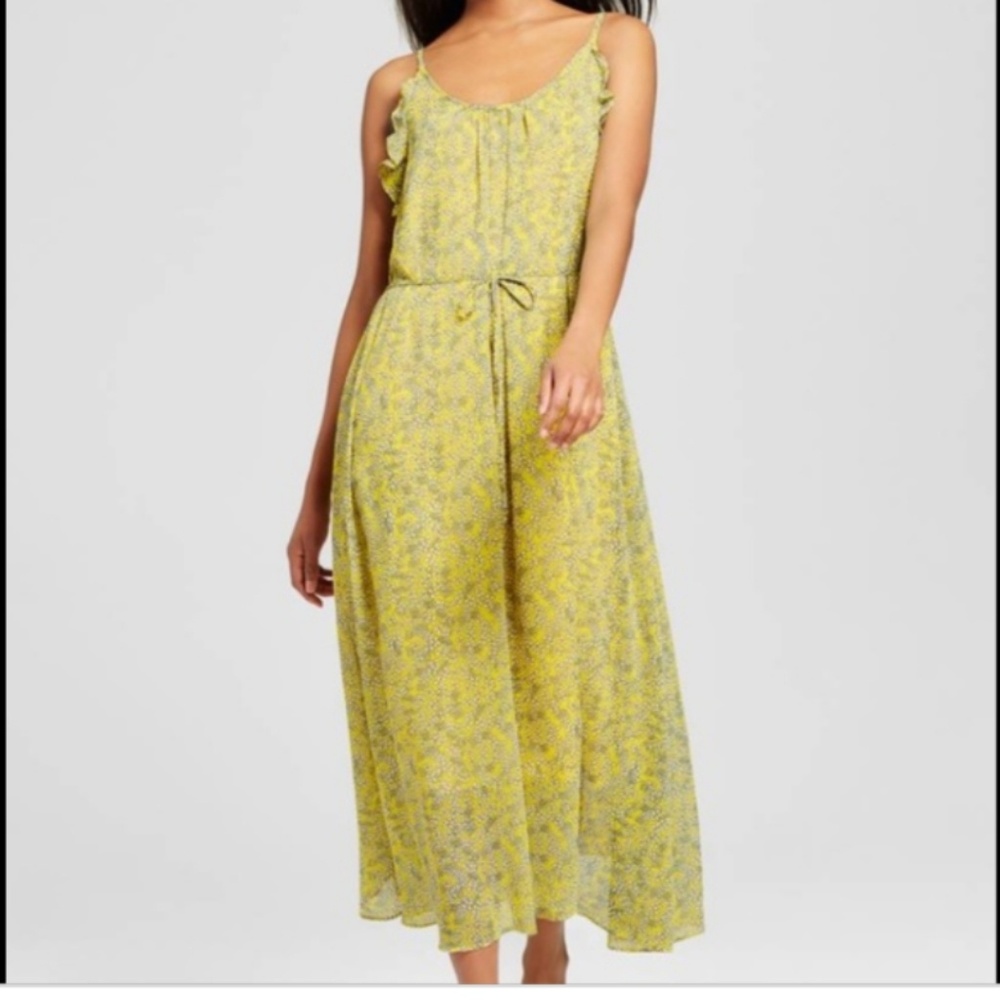 Flowy Yellow Maxi Dress